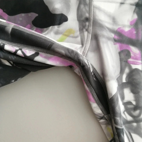 Lululemon Align Leggings High Rise 17" Crop Throwback Print White Green Purple 4 - Picture 8 of 15